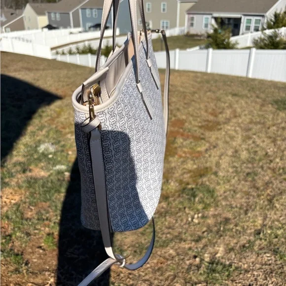 Tory Burch Gray and Cream Tote Bag- Pristine - Picture 4 of 11